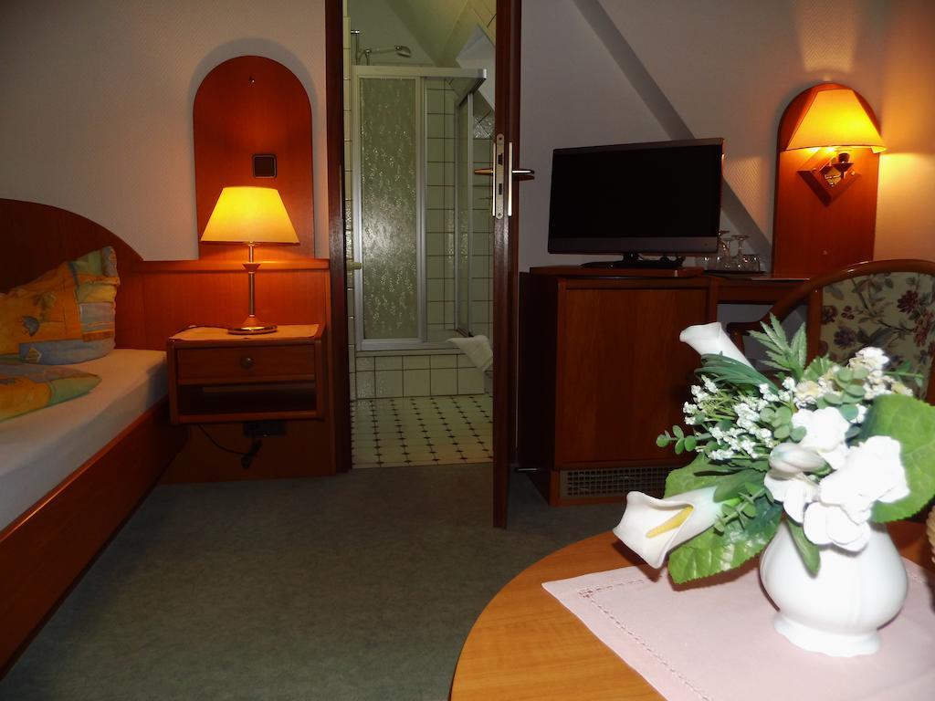 Pension Alice Büsum Zimmer foto